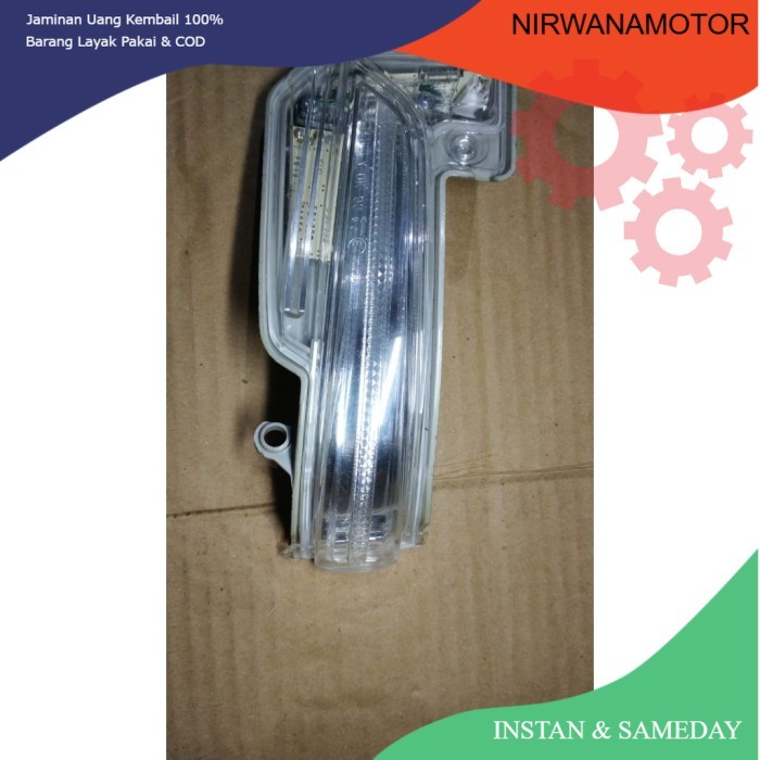 Lampu Sein Spion Toyota Innova Reborn