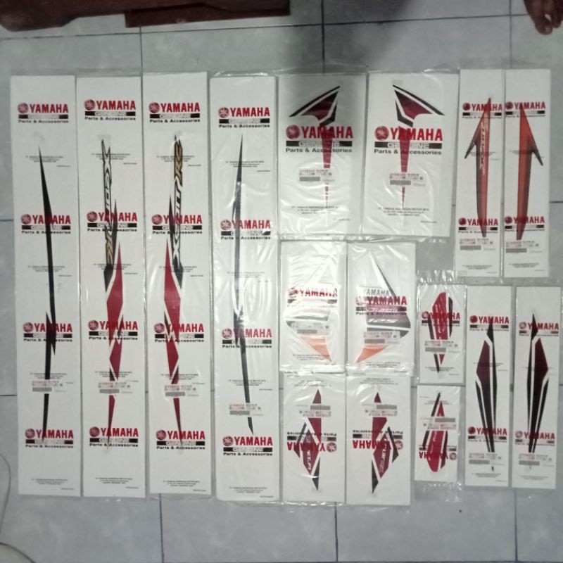 striping set Yamaha Xeon rc 2013 putih oranye original kode 1LB-WF070-00
