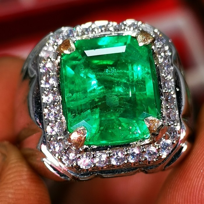 Batu permata Green emerald colombia plus memo 474