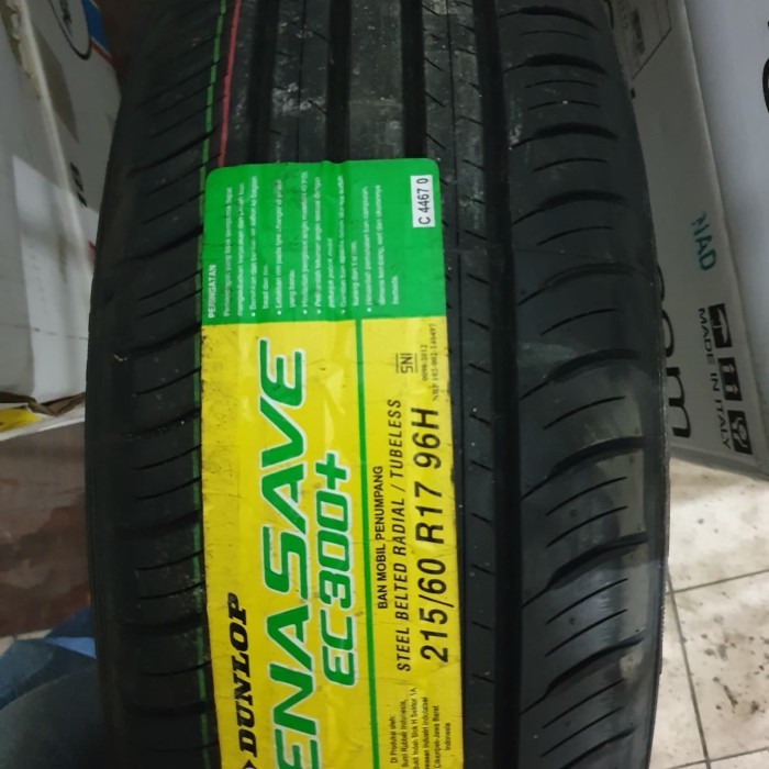 Ban Dunlop Enasave EC300+ 215/60 R17 (Ban Terios, Rush)