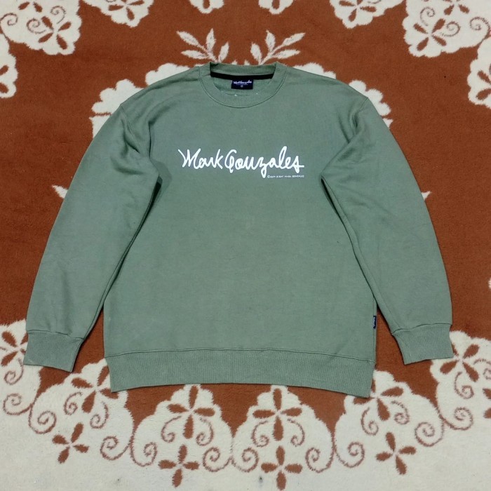 crewneck sweater basic polos tebal MARK GONZALES sz XL logo