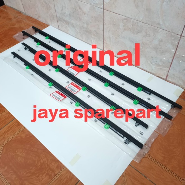 pelipit karet kaca luar honda crv gen3 gen 3 2007-2012 original 4pc
