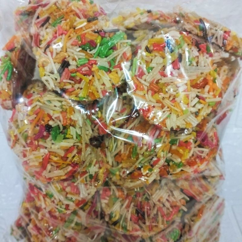 

1 kg kerupuk grandong - kerupuk mentah - kerupuk bawang