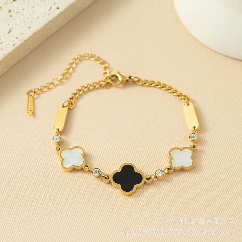 Gelang Wanita Titanium Daun Bunga Clover Hitam Putih Gelang Wanita