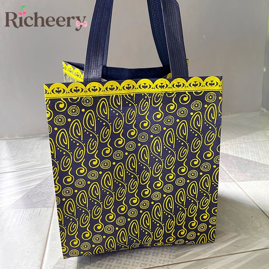 

Tas Batik Nasi Kotak Hampers Parcel Goodie Bag Spunbond Hantaran Ultah Hadiah Hajatan Kado Bjm Banjar Banjarmasin Richeery