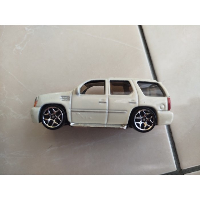 DIECAST LOOSE  HOTWHEELS HOT WHEELS  '07 CADILLAC ESCALADE 2006 VINTAGE SUPER RARE