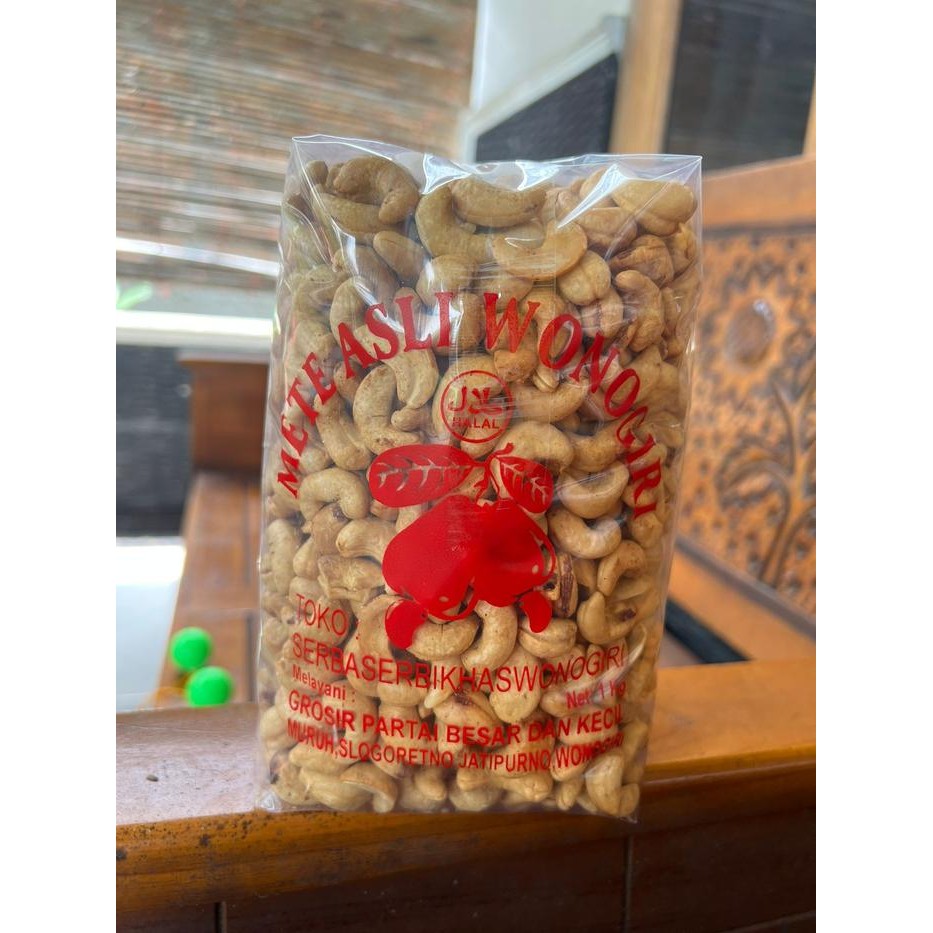 

Ready PROMO KACANG METE WONOGIRI GORENG GURIH BAWANG mede food Snacks Cemilan - Goreng 500gr