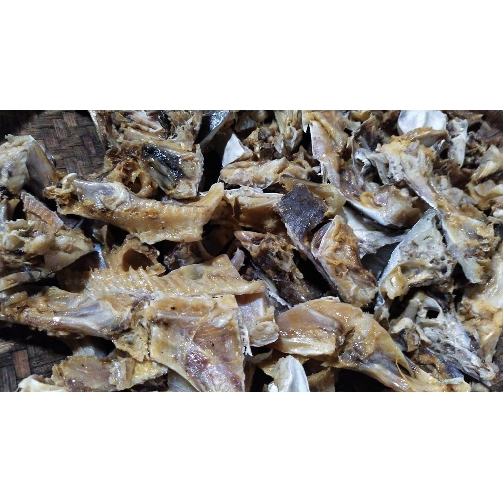 

Tulang dagu Ikan Asin Jambal Roti atau tulang kepala