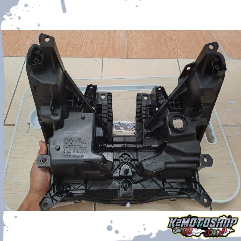 Housing Batok Lampu Depan Honda New Vario 125 K2V 2023 2024 Gen2 Original
