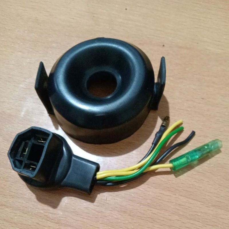 Soket H4 + karet tutup soket h4 (1set ) motor mobil