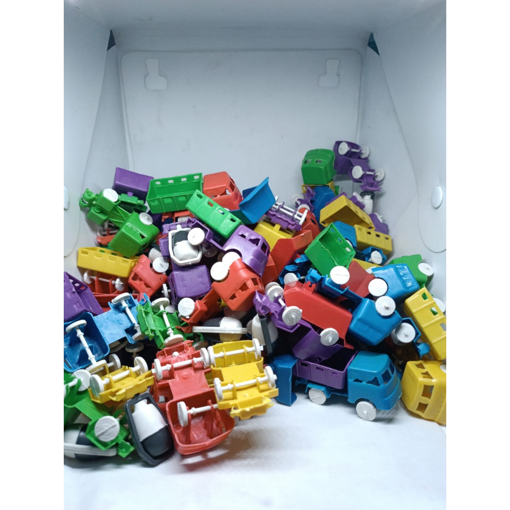 MAINAN MOBIL TRUK KONSTRUKSI KECIL PLASTIK WARNA WARNI 1 PAK ISI KURANG LEBIH 100 PCS
