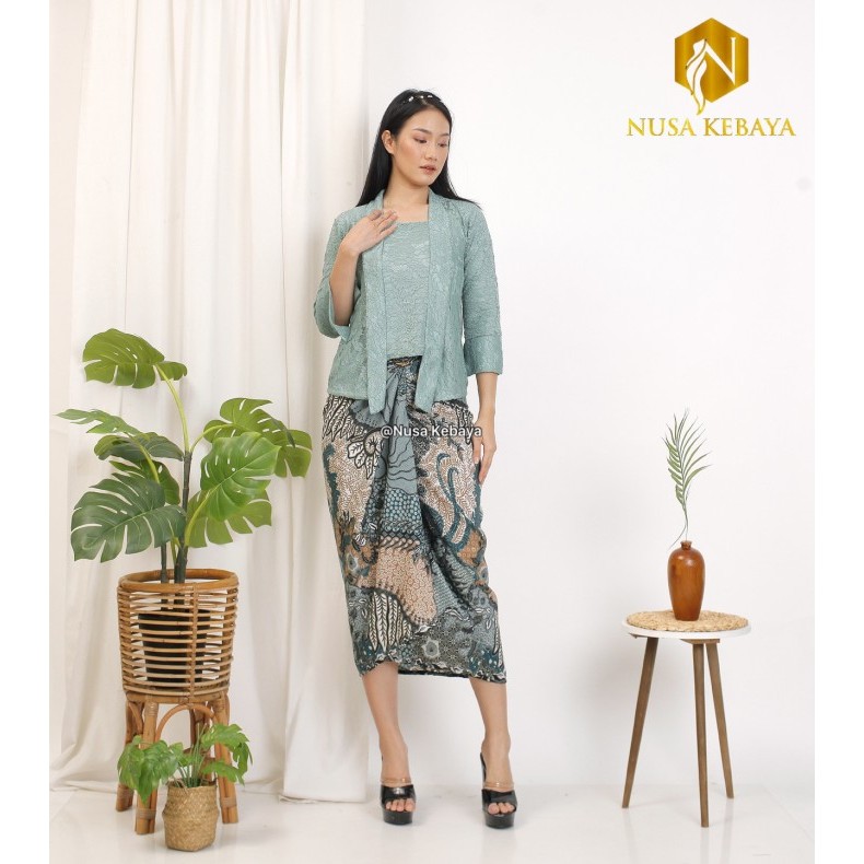 

✨LARIS✨ -Setelan Kebaya Brokat kutubaru Aneka Pilihan Warna ( KUTUBARU BRUKAT ) - Set Gold, M