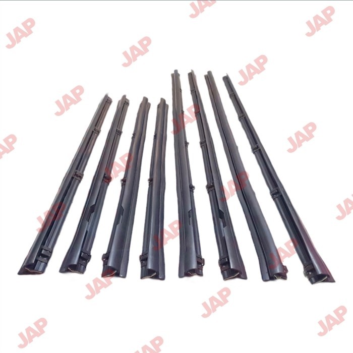 Karet Pelipit Lis List Pintu Kaca Mobil Kijang Kapsul LGX SSX Krista - Tngh Luar Kanan