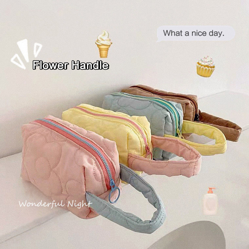 

Kotak Pensil Sleting Motif Bunga Flower Handle Pastel / Pouch Makeup Aesthetic Wanita Lucu Import / Tas Aksesoris Wanita Lucu Import