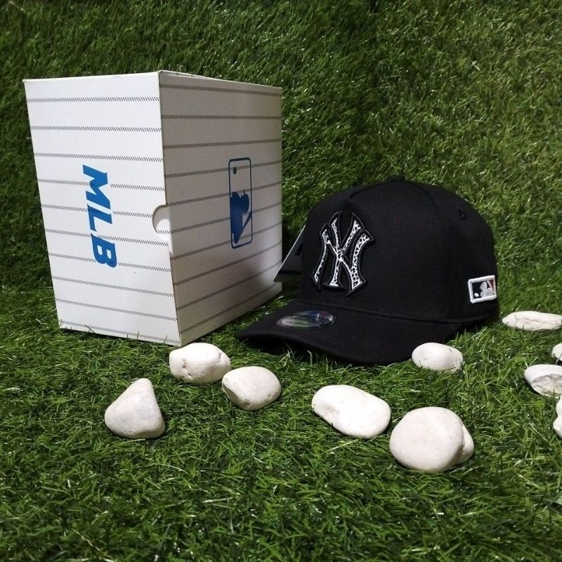 NY Hitam Putih Bahan hitam / MLB Topi Premium