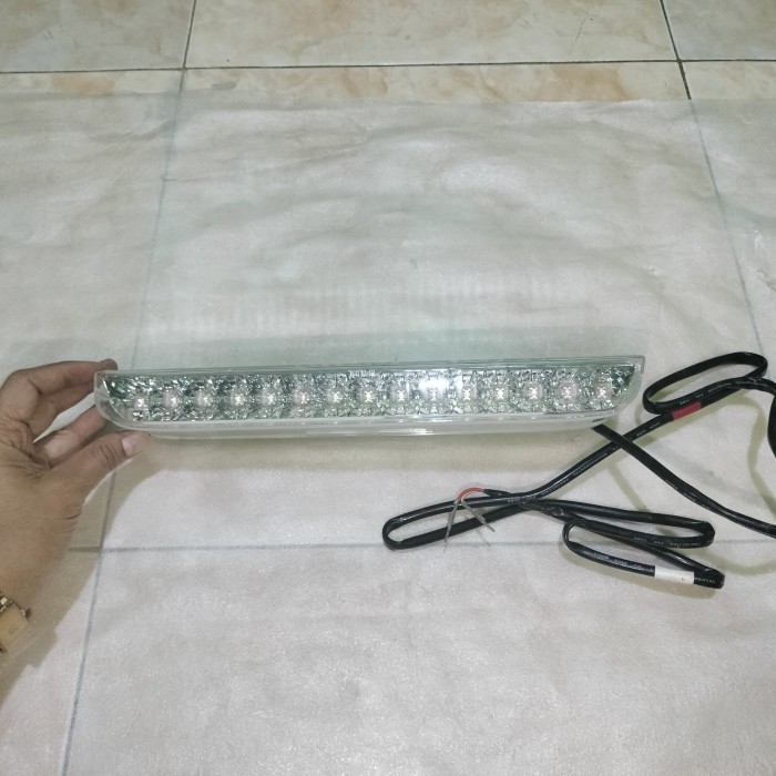 lampu spoiler bagasi original Yaris bakpao BARU