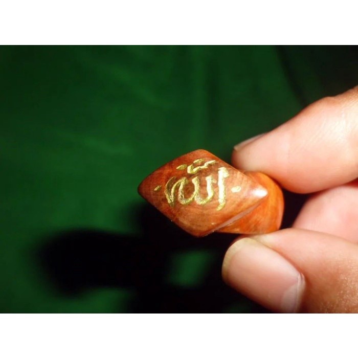 IMDAHANDICRAFT Cincin Akik Jumbo Kayu Gaharu Aghatis Model Wajik Ukir Lafal Allah