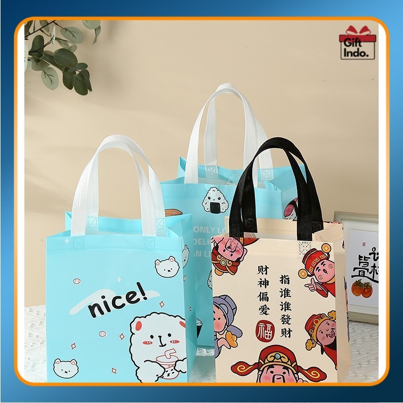 

Spunbond Motif Tas Belanja Souvenir Hampers Totebag Tas hajaran Jajan
