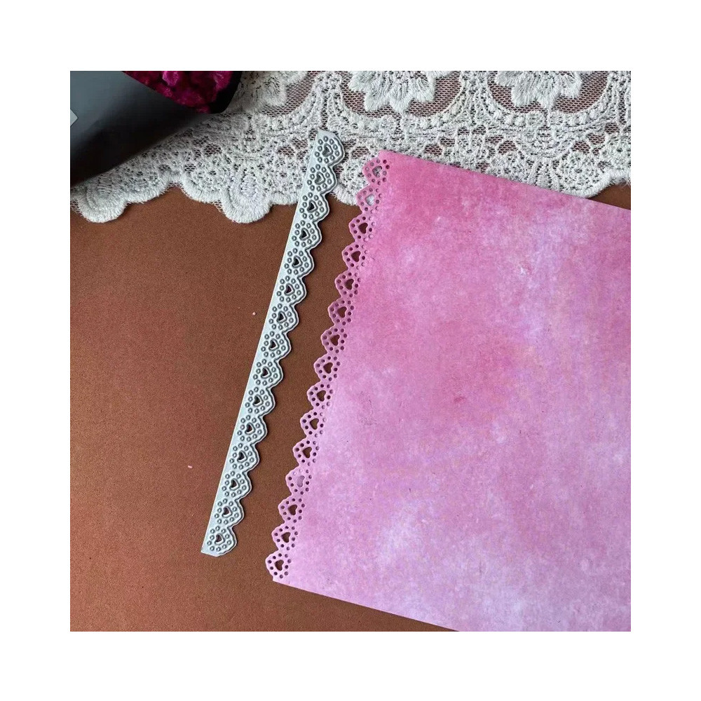 

Lace Decorative Cards Edges Metal Cutting Dies Stencil for DIY Scrapbooking Album Embossing Paper Cards Deco Crafts Die Cuts