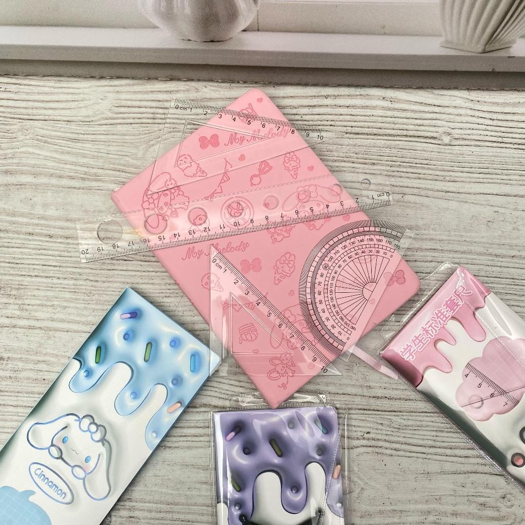 

Penggaris SANRIO 1 Set 4 IN 1 PGG-1818 Mistar Ruler Alat Tulis Sekolah Anak / Perlengkapan Sekolah Penggaris Busur Penggaris diagram Cinamon Melody Kuromi Bisa COD
