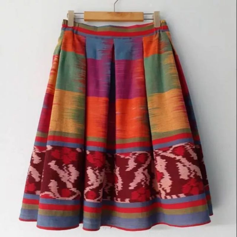 ROK TENUN PELANGI-MOTIF PELANGI-BAJU KERJA-ROK PAYUNG-ROK TENUN SANTAI