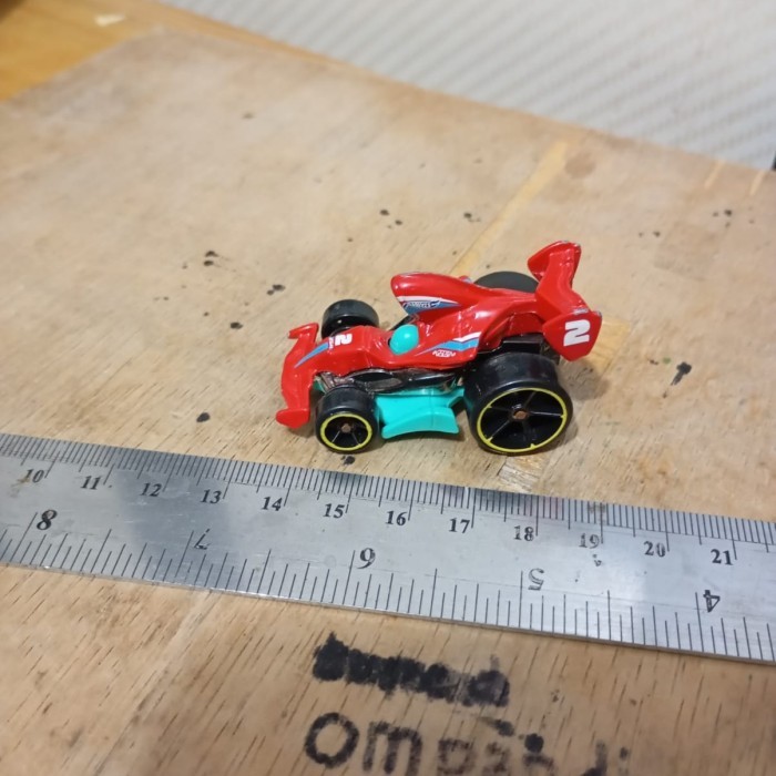 Second Loose hot wheels tarmac attack tooned diecast