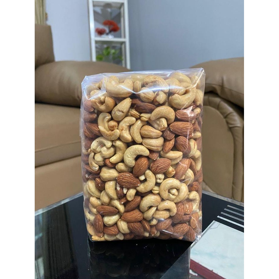 

Termurah MIX NUTS ALMOND DAN KACANG METE GORENG - 1 kg