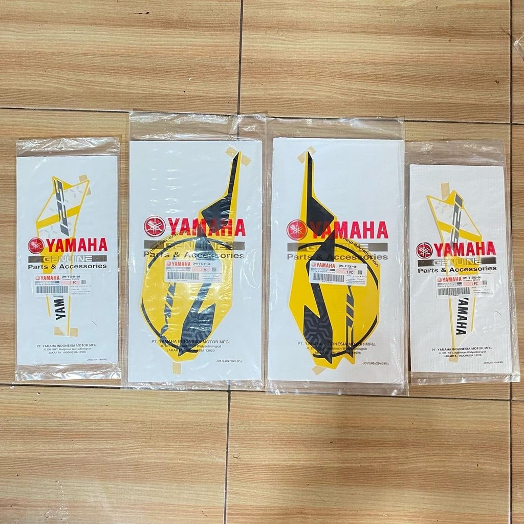 striping Body belakang Yamaha mio M3 2014 2015 Kuning original YGP