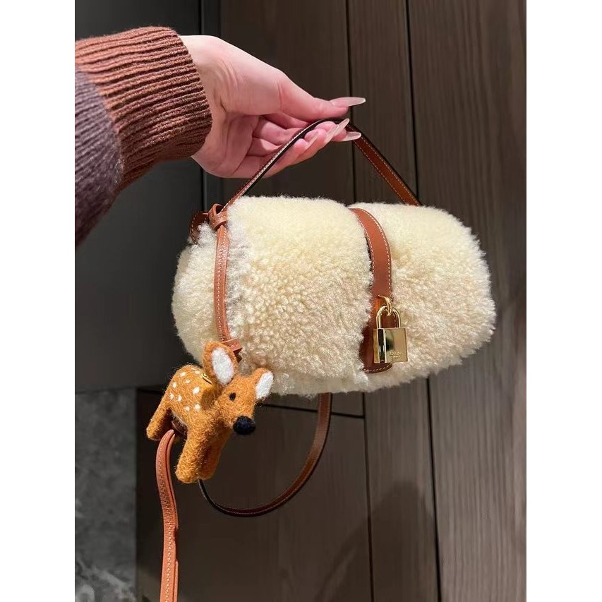 

Felt and cowhide leather Bag decoration Pendant