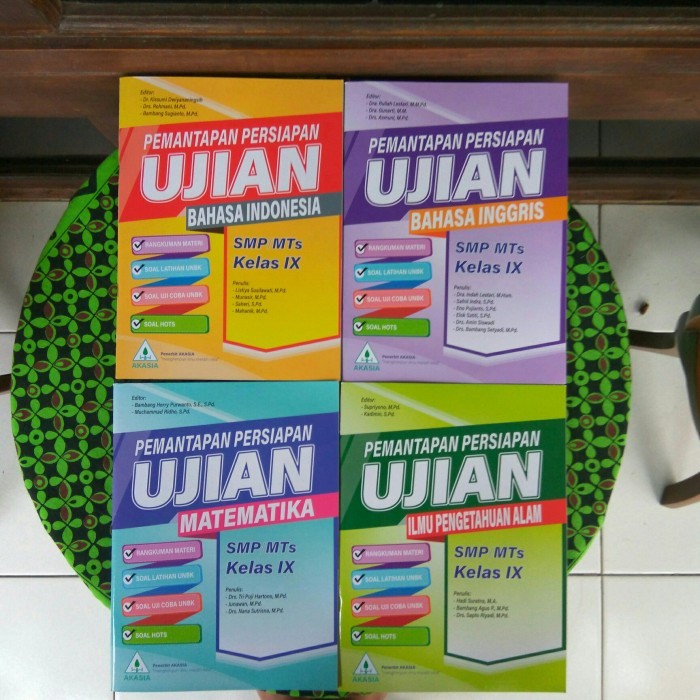 Buku Pemantapan Ujian Akasia SMP/MTs 1 Set
