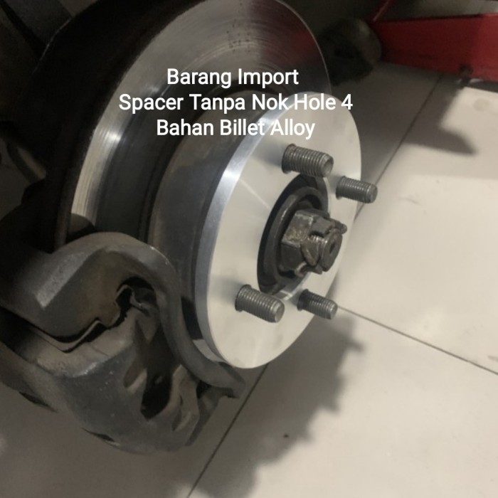 Terlaris -spiser spacer 4X114.3 ban velg mobil Toyota Kijang LGX Kapsul Krista - 8mm