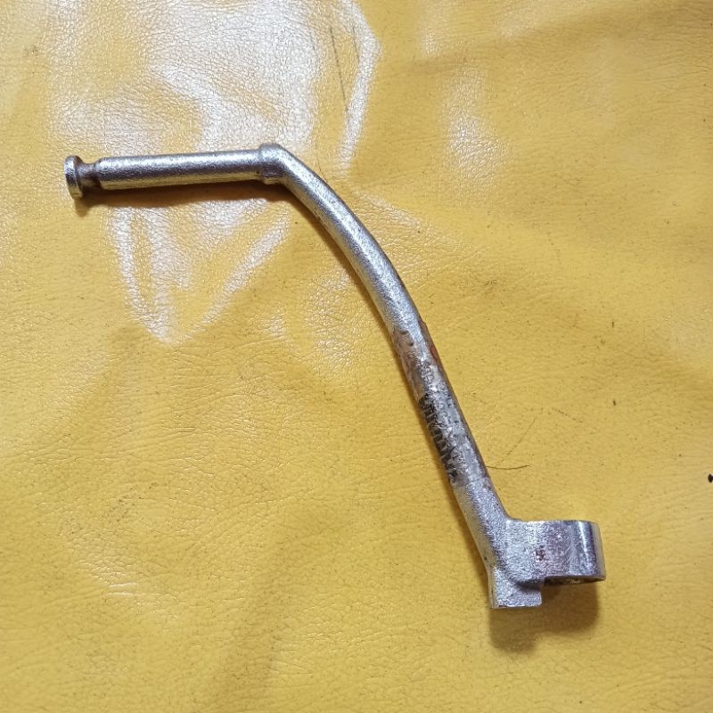 pedal engkol kick stater selahan Yamaha rx100 rx125 RX 100 RX 125 gajah original NOS