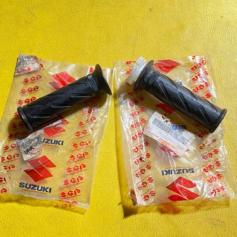 karet handgrip set selongsong gas kanan Kiri Suzuki Satria FU original
