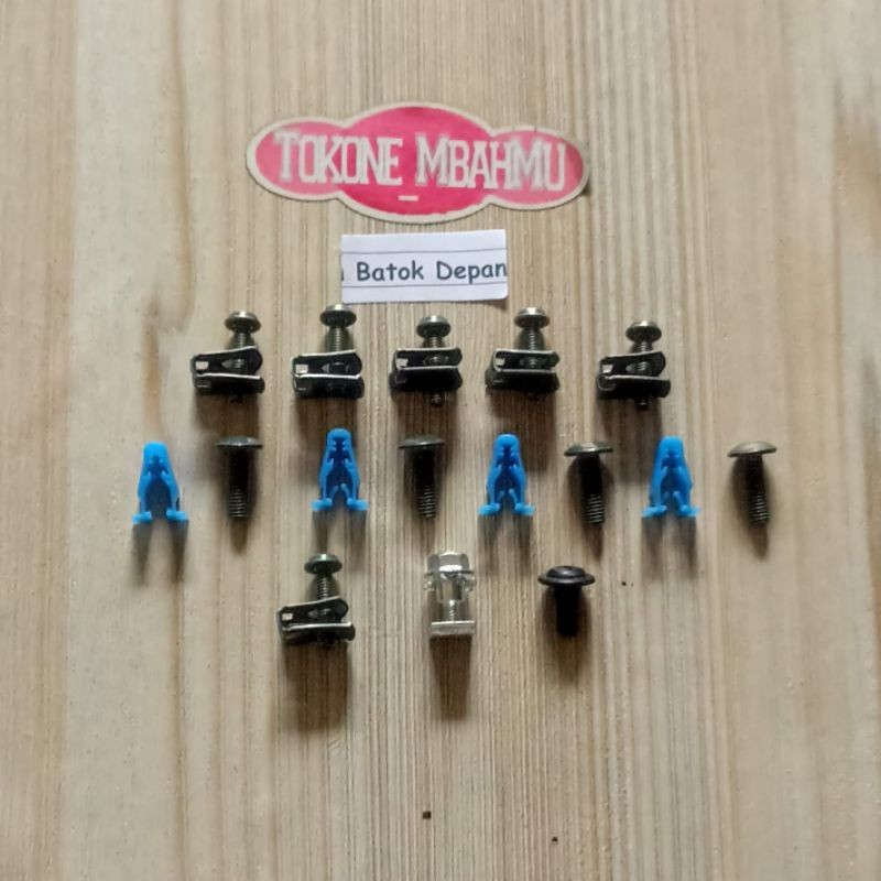 Baut Cover Body Bodi Batok Depan Honda Supra X 125 FI Helm in PGM-FI