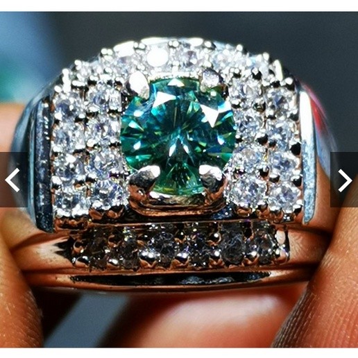Batu permata berlian blue moissanite