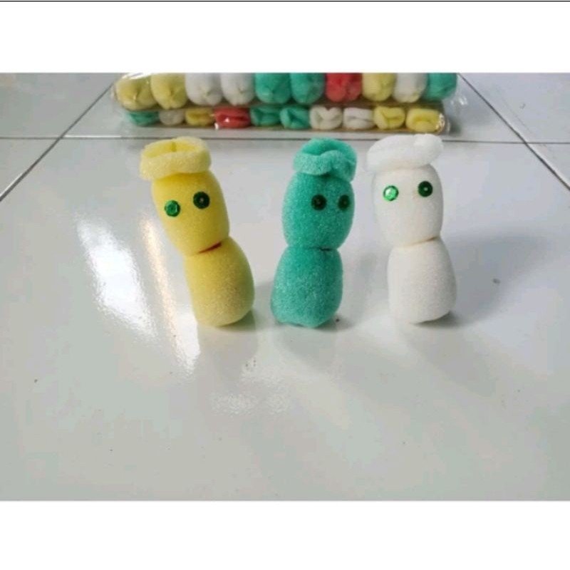 Mainan pocong pocongan bisa berdiri