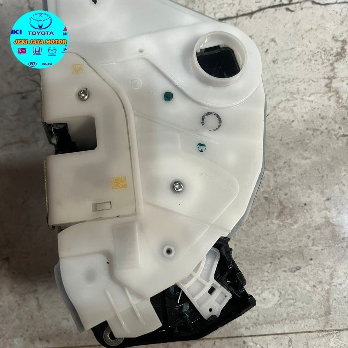Doorlock Pintu Depan Kiri Suzuki New Baleno Hatchback 2018 Original BERKUALITAS