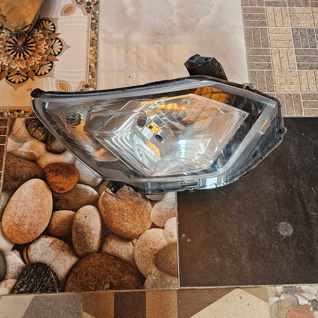 Original Copotan Headlamp reflektor Lampu Depan Kanan Kiri Daihatsu Calya Sigra 2016 2017 2018