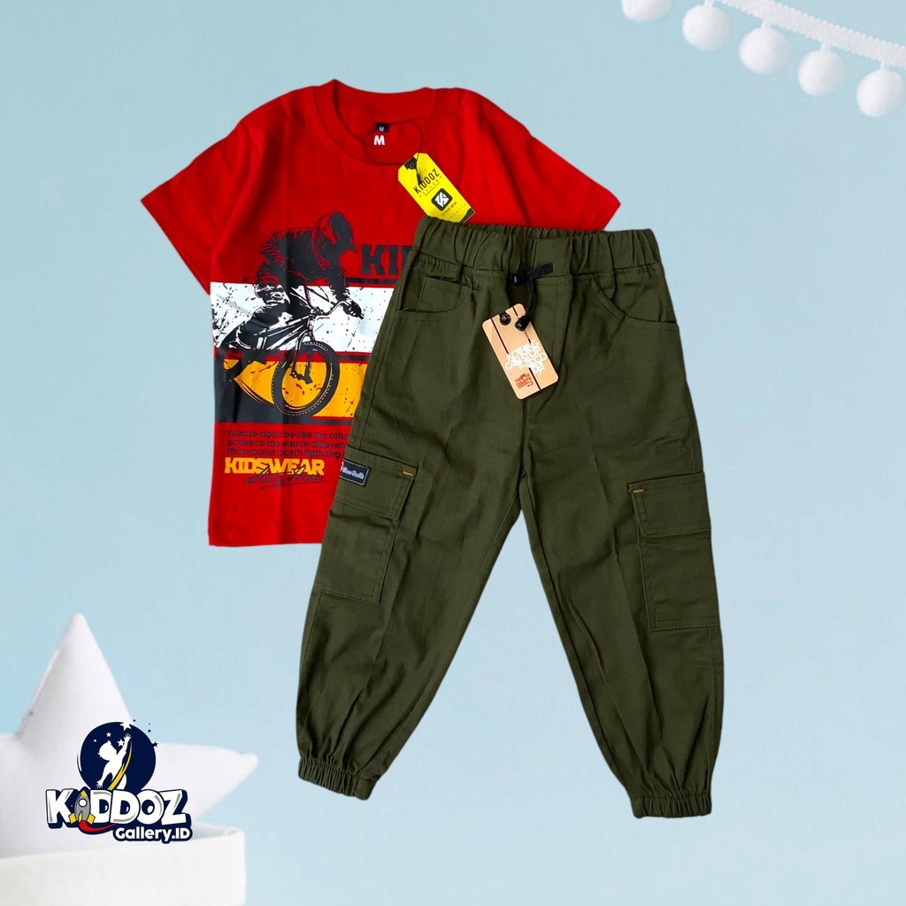 Setelan Baju Kaos Anak dan Celana Cargo Panjang Joger Usia 4-12 Tahun Merah K20