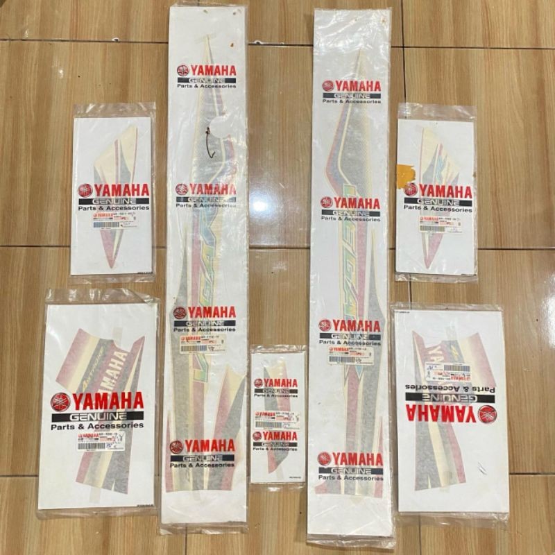 striping set Yamaha Vega R lama 2005 merah putih original YGP