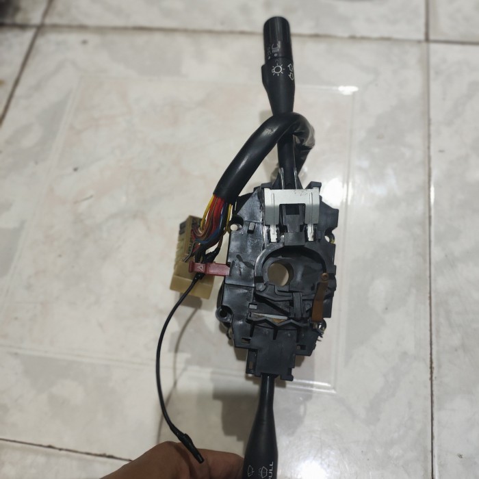 Car Part Saklar Lampu Wiper Futura Injeksi T120ss Injeksi Copotan Sparepart Mobil