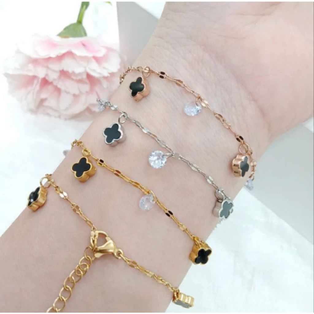 gelang rantai titanium bulat hitam permata clover hitam permata
