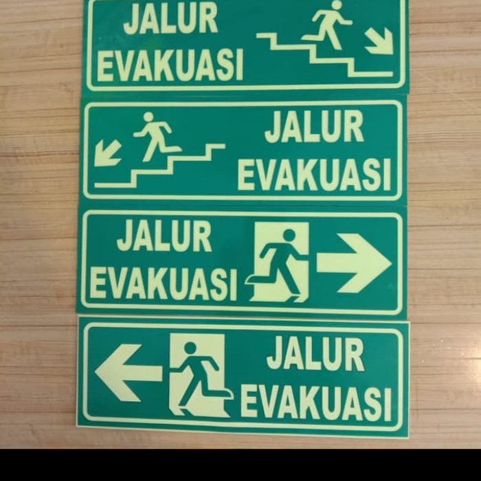 

AKRILIK K3 RAMBU SAFETY J.E GLOW IN THE DARK UK 10X30CM