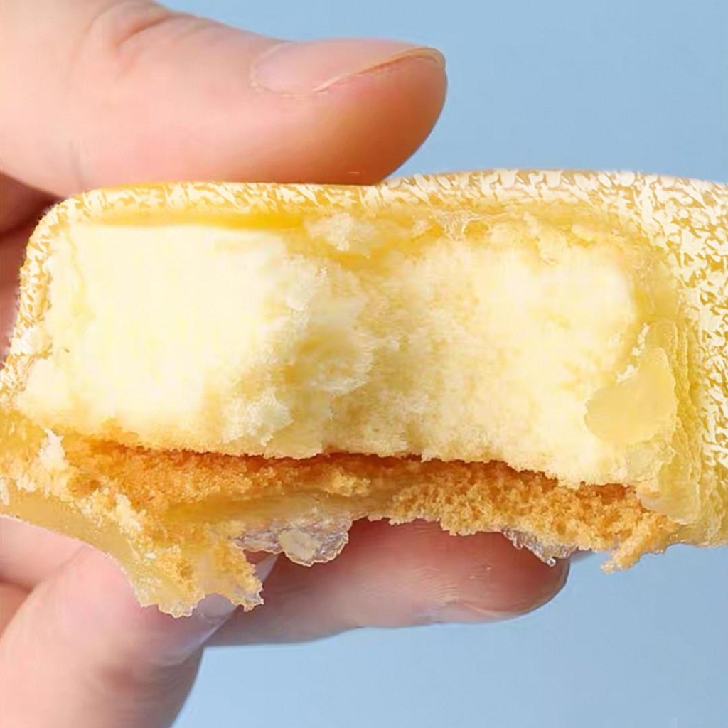 

GR COD / KUE NAGASAKI /15 gratis 1/ Ice Skin Cake / Kue Bulan / Mooncake / Lembut / Manis / Creamy /