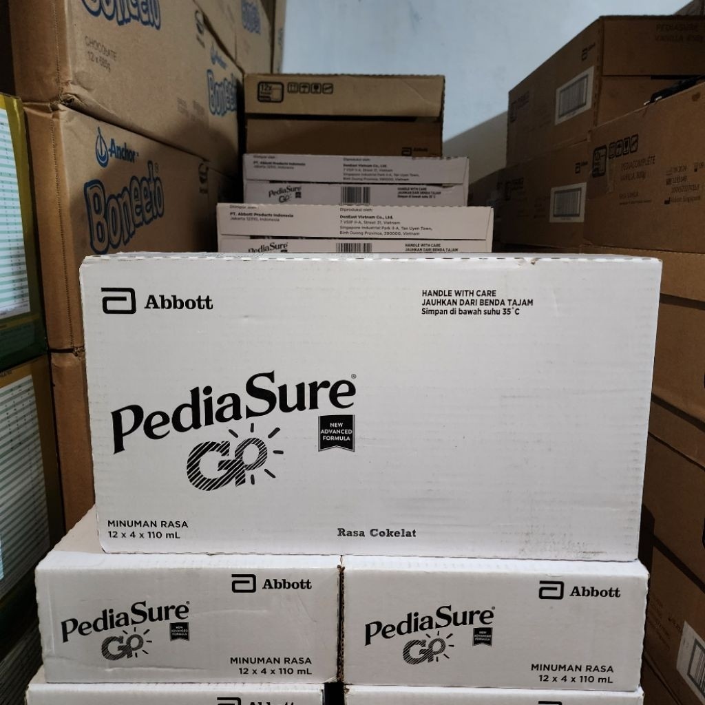 

Pediasure Go Vanila / Coklat Susu UHT Paket 1 Dus isi 48×100ml ( 1 KARTON )