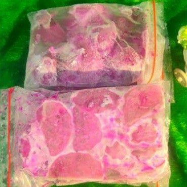 

BUAH NAGA MERAH FROZEN UDBUAH 3 SAUDARA