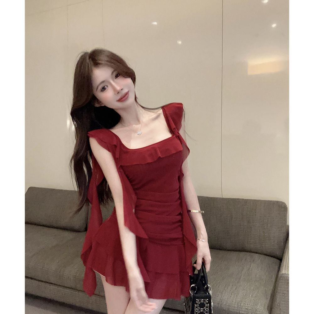 SHEING Dress Mini Wanita Merah Tidak Beraturan Panas Temperamen Seksi Lipit Pinggang Ruffle Pendek A