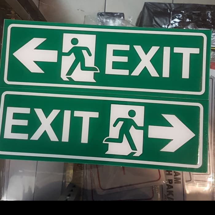 

SIGN AKRILIC K3 RAMBU SAFETY EXIT KANAN ATAU KIRI UK 10X30CM