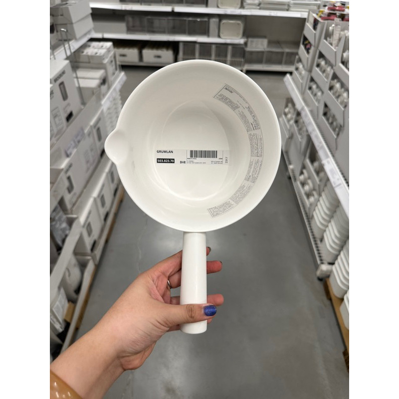 gayung putih/gayung mandi/ gayung air/ wadah air/ gayung mandi