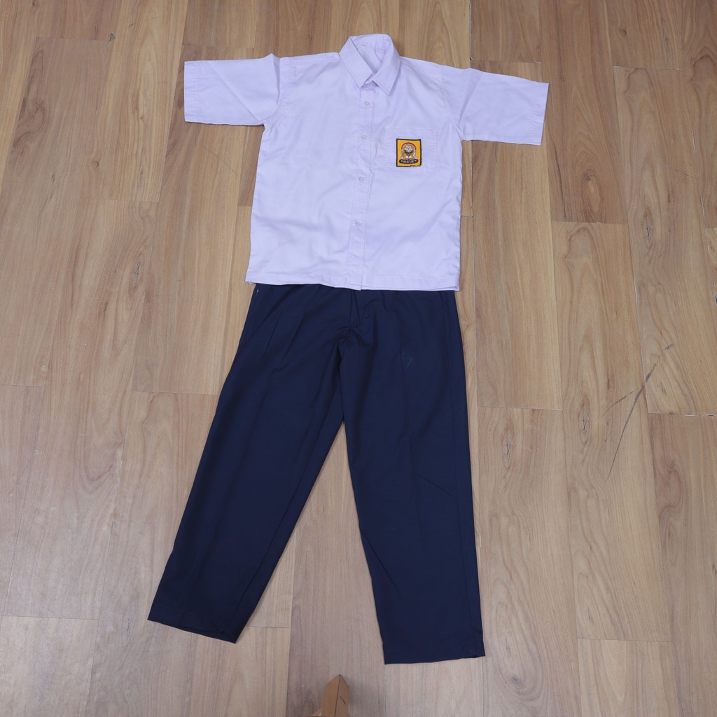Seragam SMP Laki Laki baju dan celana Bahan adem licin fashion sekolah